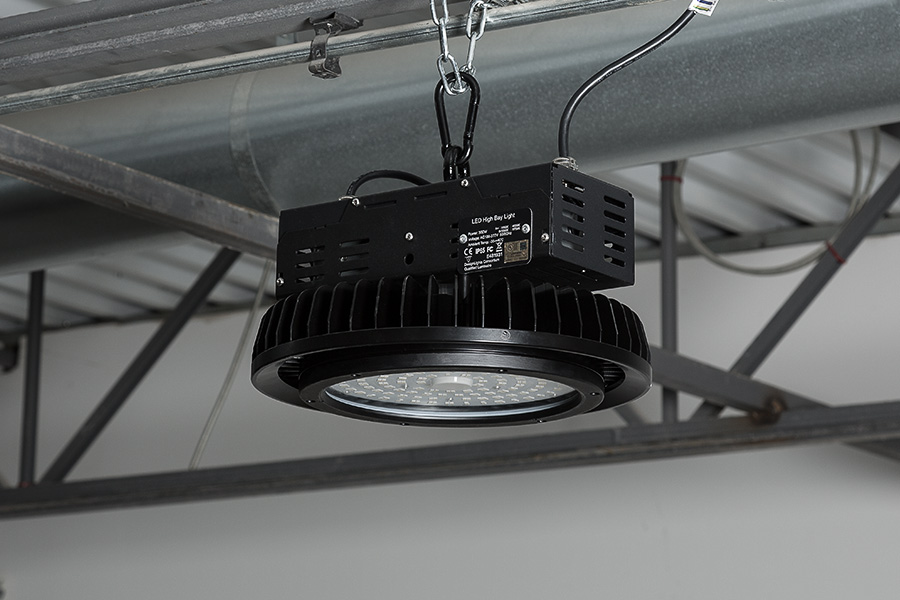 300W UFO LED High Bay Light w/ Reflector - 39,000 Lumens - 1,000W Metal Halide Equivalent - 5000K - Click Image to Close