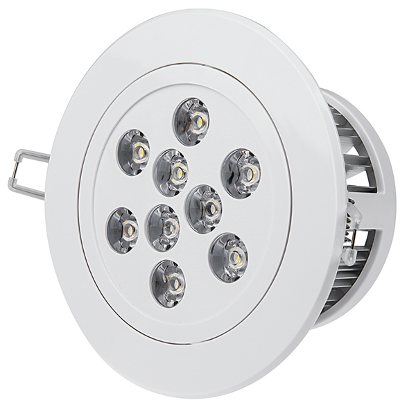 9 Watt LED Recessed Light Fixture - Aimable and Dimmable