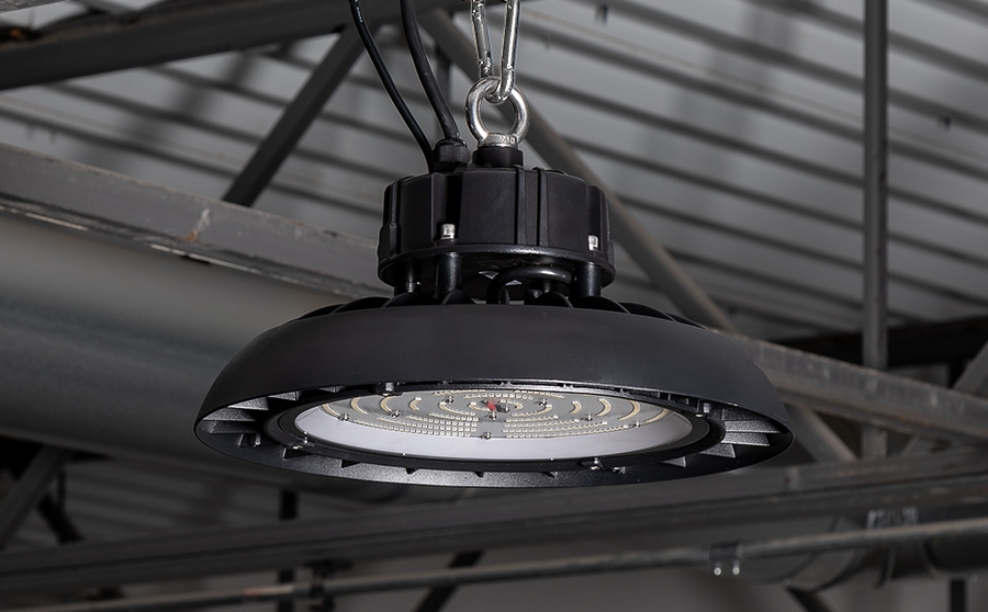 150W Black UFO LED High Bay Light - 19500 Lumens - 400W Metal Halide Equivalent - 5000K